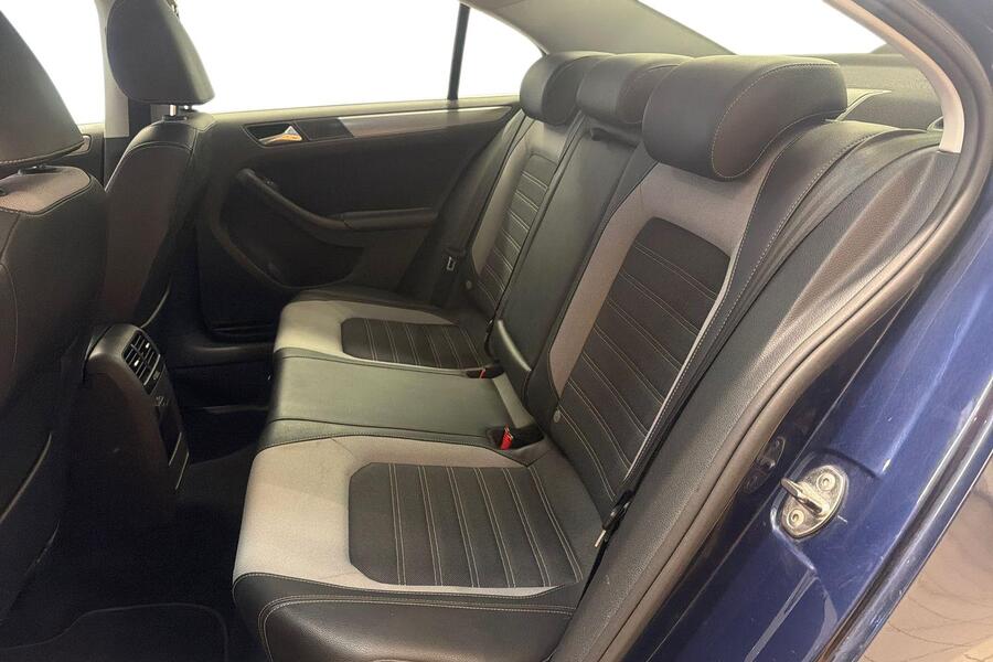 Volkswagen Jetta vaihtoauto