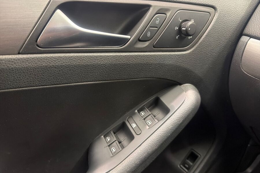 Volkswagen Jetta vaihtoauto