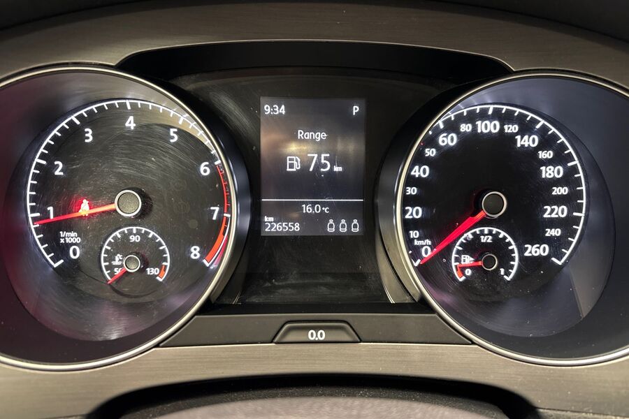 Volkswagen Golf Sportsvan vaihtoauto