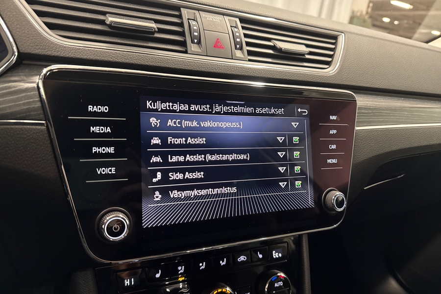 Skoda Superb vaihtoauto