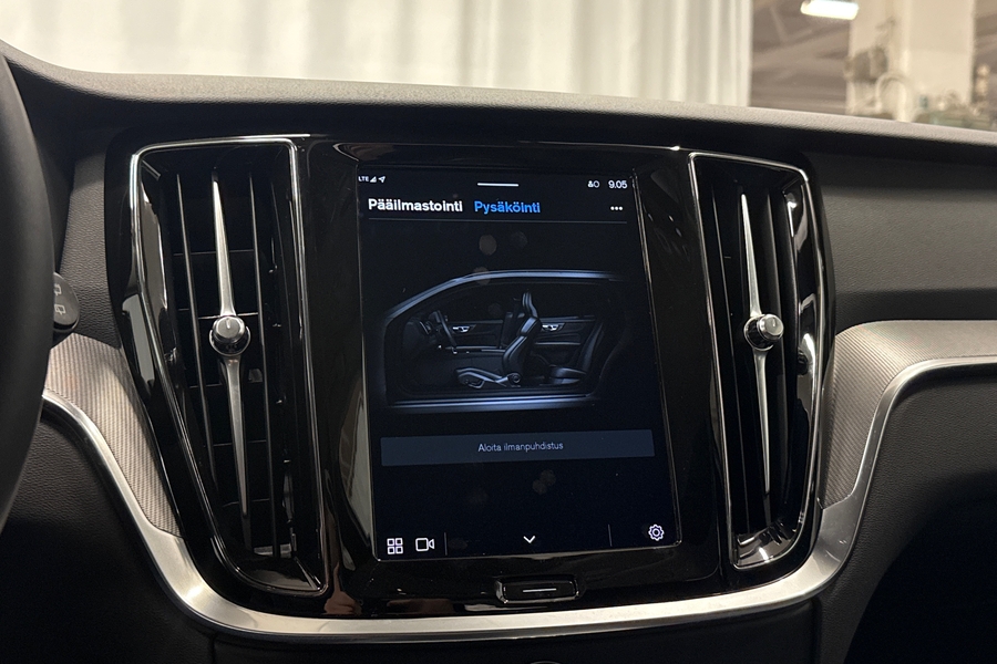 Volvo V60 Cross Country vaihtoauto