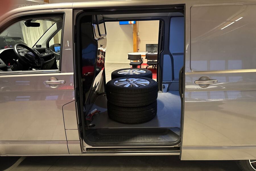 Volkswagen Transporter vaihtoauto