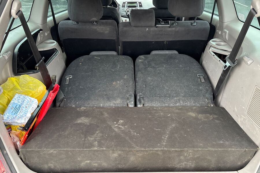 Mitsubishi Grandis vaihtoauto