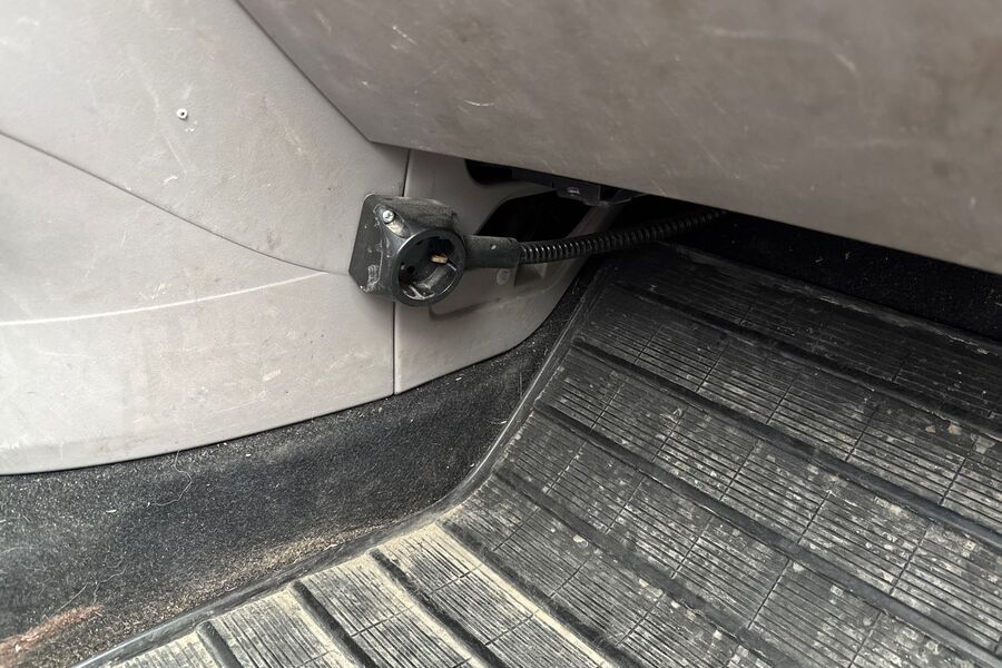 Mitsubishi Grandis vaihtoauto