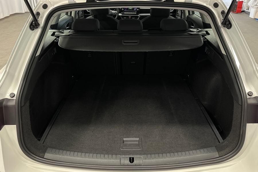 SEAT Leon Sportstourer vaihtoauto