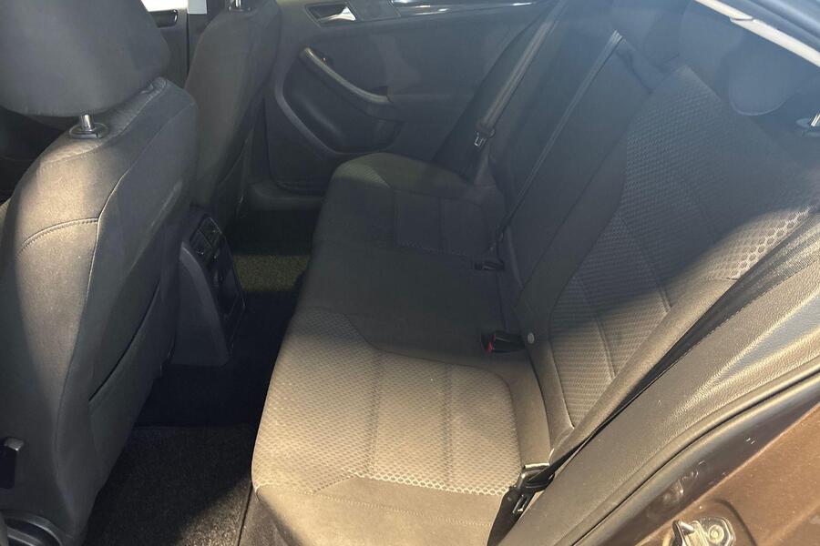 Volkswagen Jetta vaihtoauto