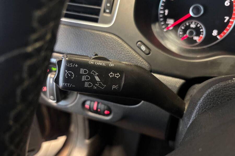 Volkswagen Jetta vaihtoauto