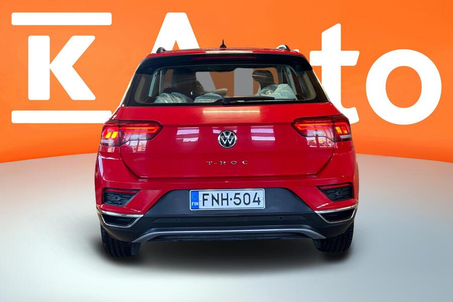 Volkswagen T-Roc vaihtoauto