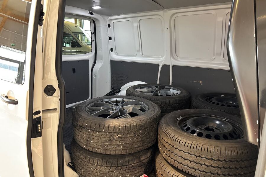 Volkswagen Transporter vaihtoauto