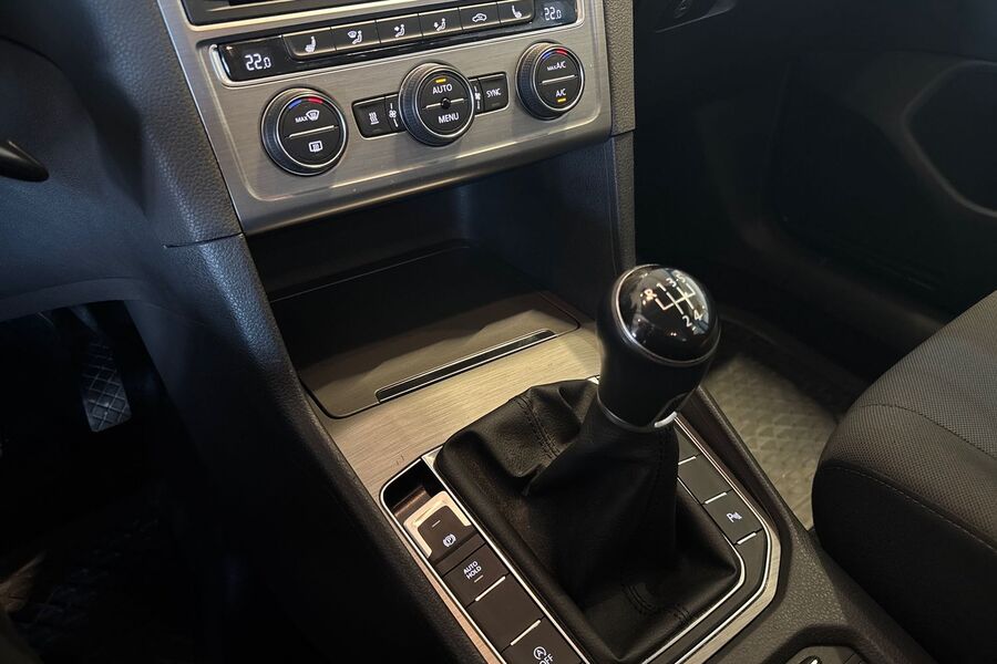 Volkswagen Golf Sportsvan vaihtoauto