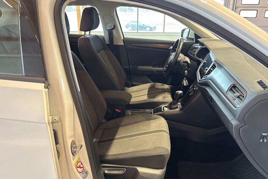 Volkswagen T-Roc vaihtoauto