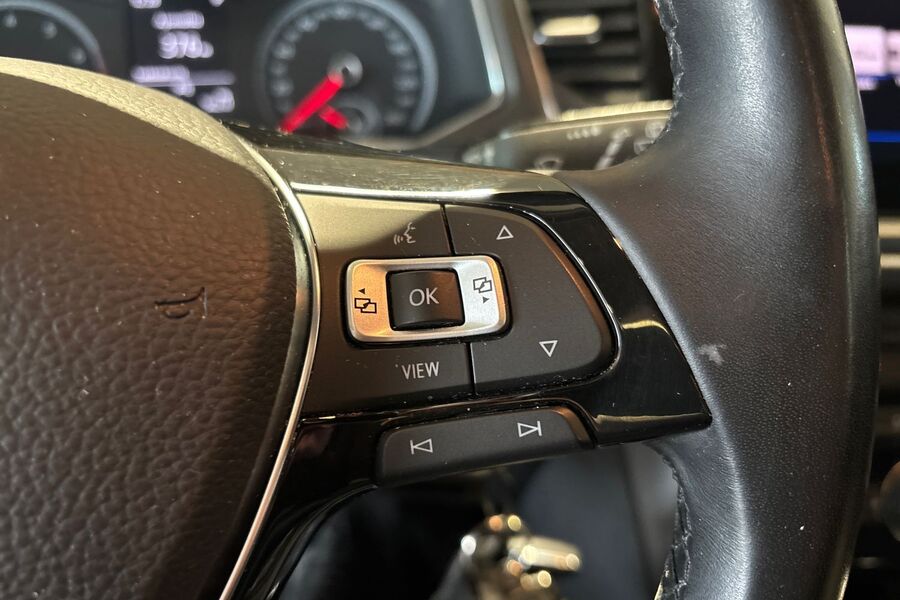 Volkswagen T-Roc vaihtoauto