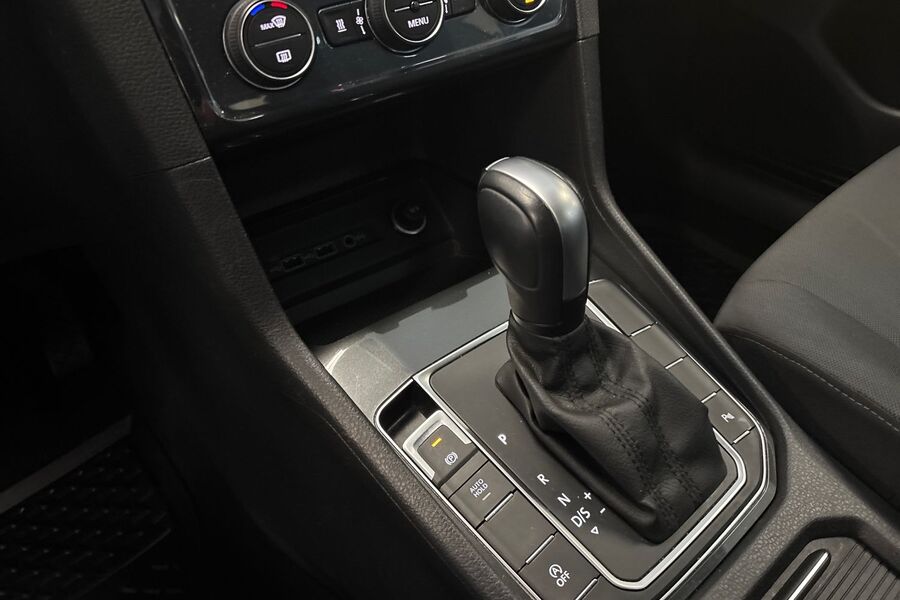 Volkswagen Golf Sportsvan vaihtoauto