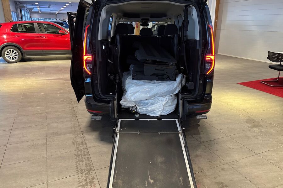 Volkswagen Caddy Maxi vaihtoauto