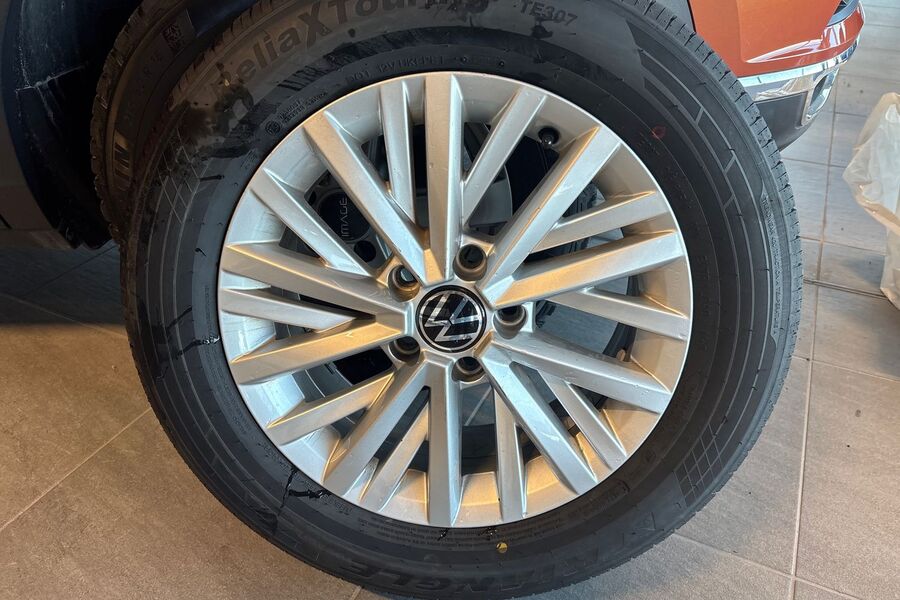 Volkswagen T-Roc vaihtoauto