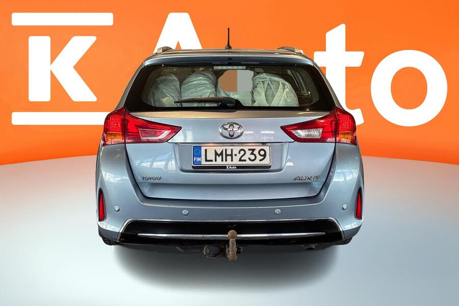 Toyota Auris vaihtoauto