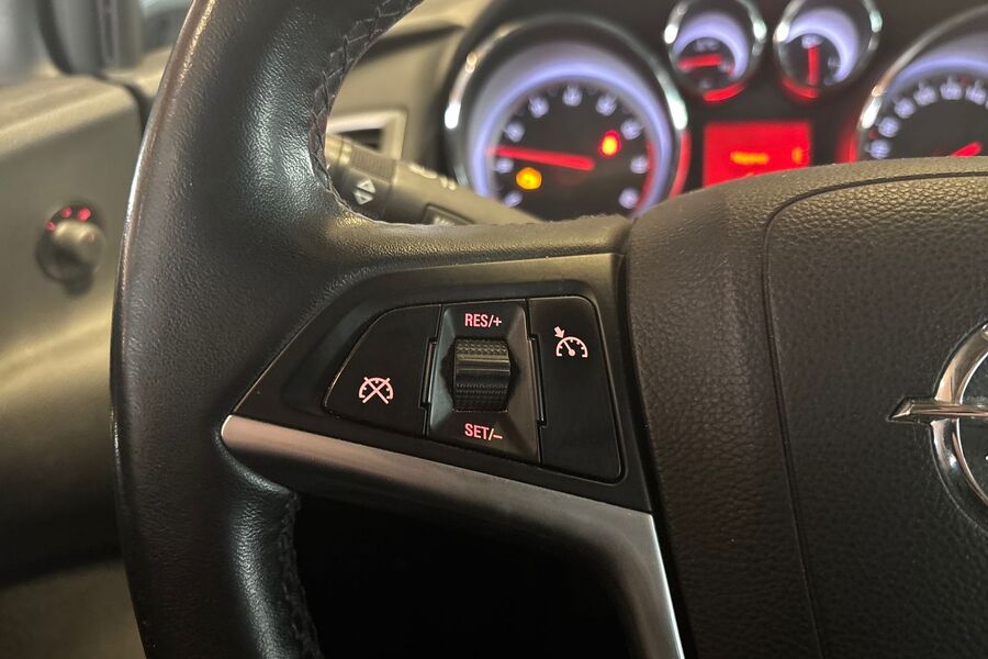 Opel Astra vaihtoauto