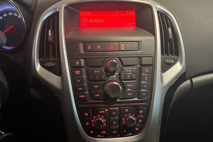 Opel Astra vaihtoauto