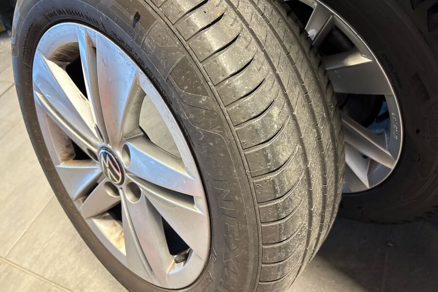 Volkswagen Golf vaihtoauto