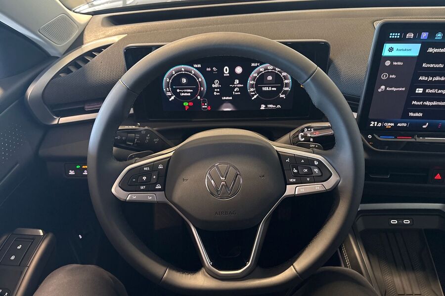 Volkswagen T-Roc vaihtoauto