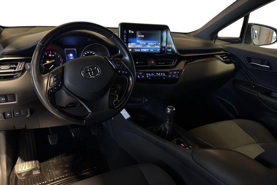 Toyota C-HR vaihtoauto