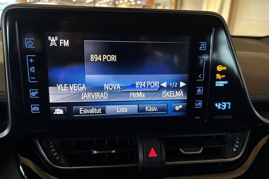 Toyota C-HR vaihtoauto