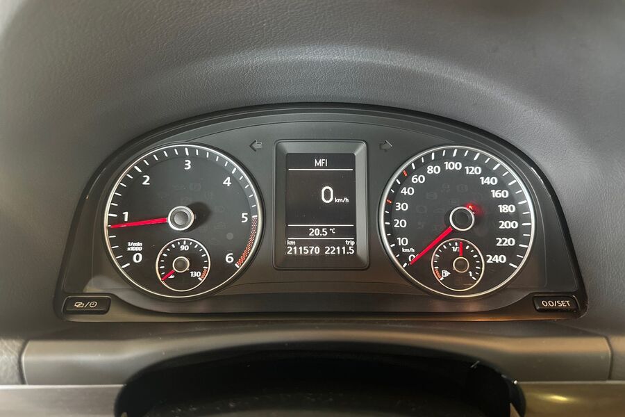 Volkswagen Touran vaihtoauto