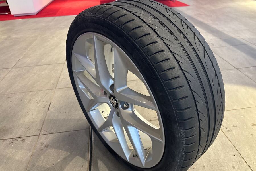 SEAT Leon vaihtoauto