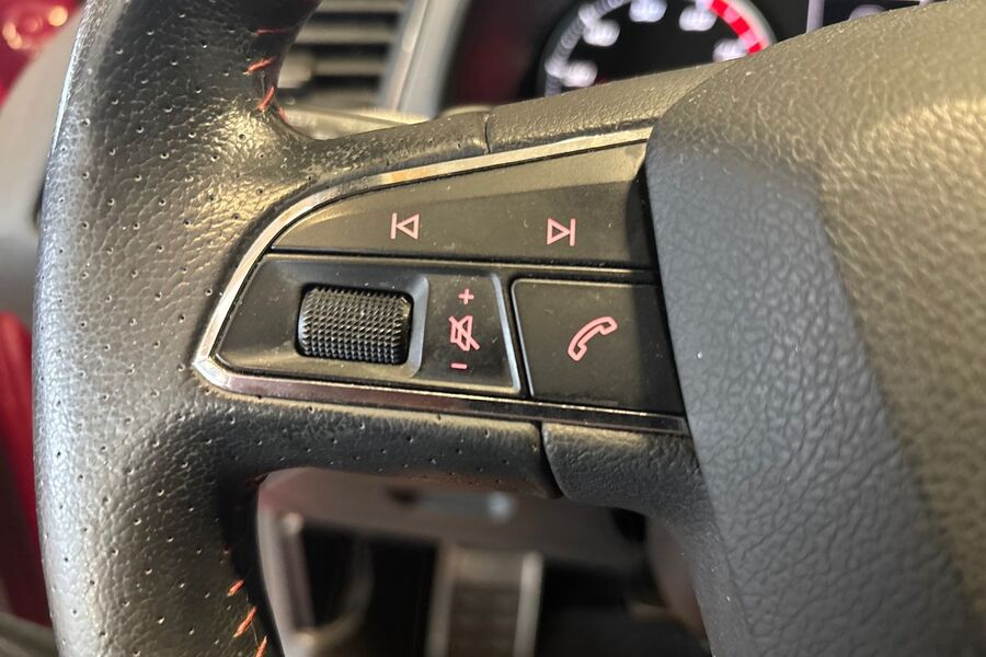 SEAT Leon vaihtoauto