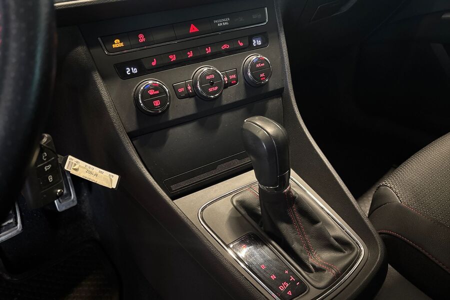 SEAT Leon vaihtoauto