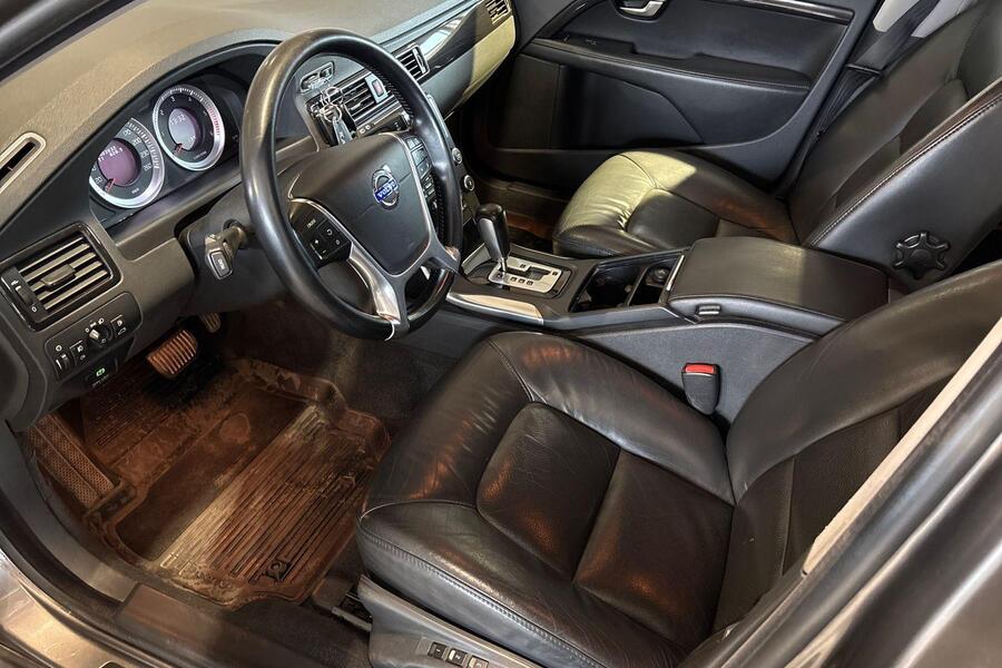 Volvo V70 vaihtoauto