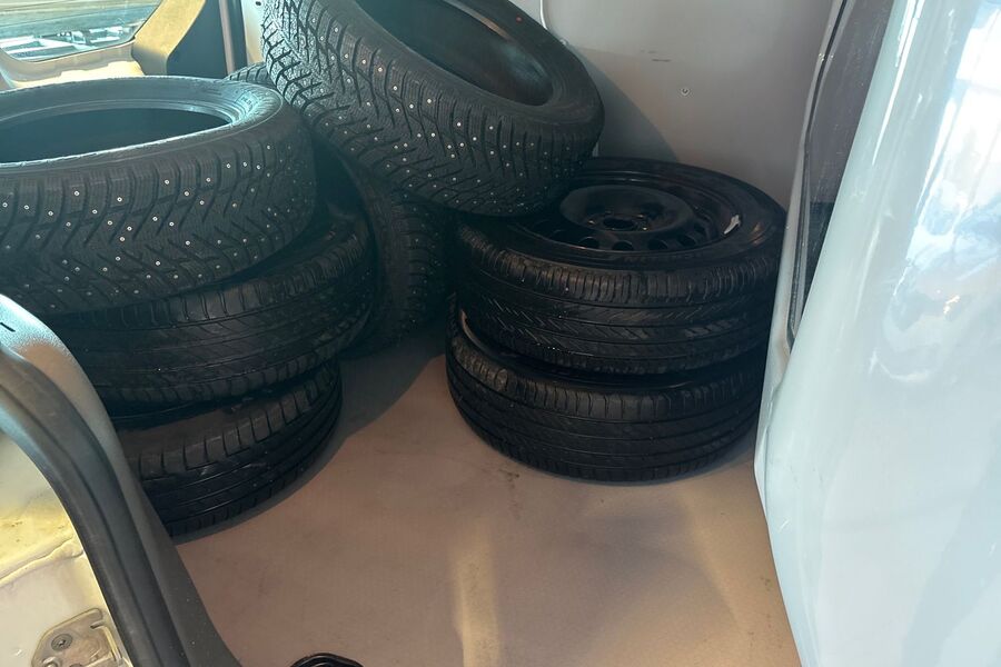 Ford Transit Connect vaihtoauto