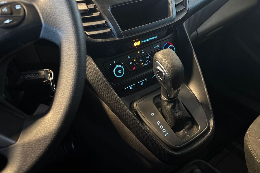 Ford Transit Connect vaihtoauto