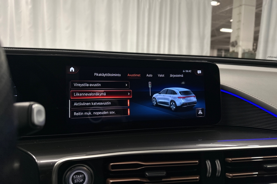 Mercedes-Benz EQC vaihtoauto