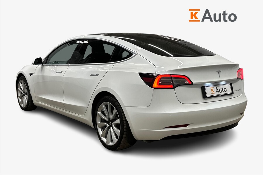 Tesla Model 3 vaihtoauto