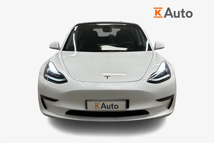 Tesla Model 3 vaihtoauto