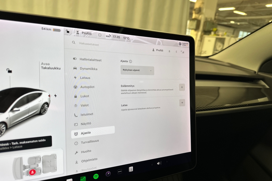 Tesla Model 3 vaihtoauto