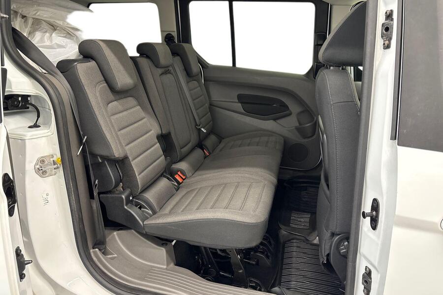 Ford Grand Tourneo Connect vaihtoauto