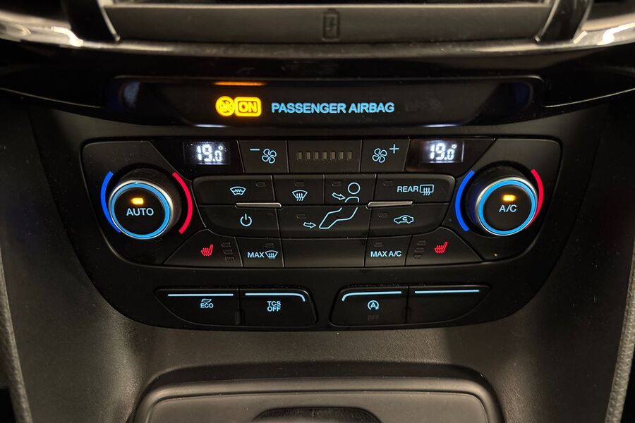 Ford Grand Tourneo Connect vaihtoauto