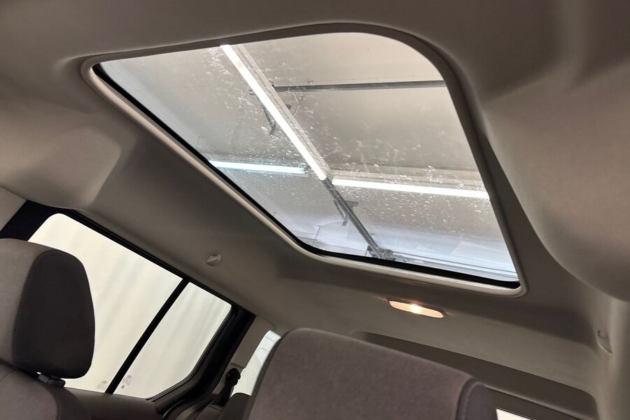 Ford Grand Tourneo Connect vaihtoauto