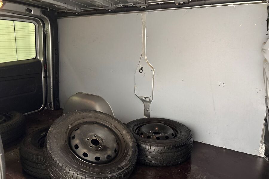 Opel Vivaro vaihtoauto