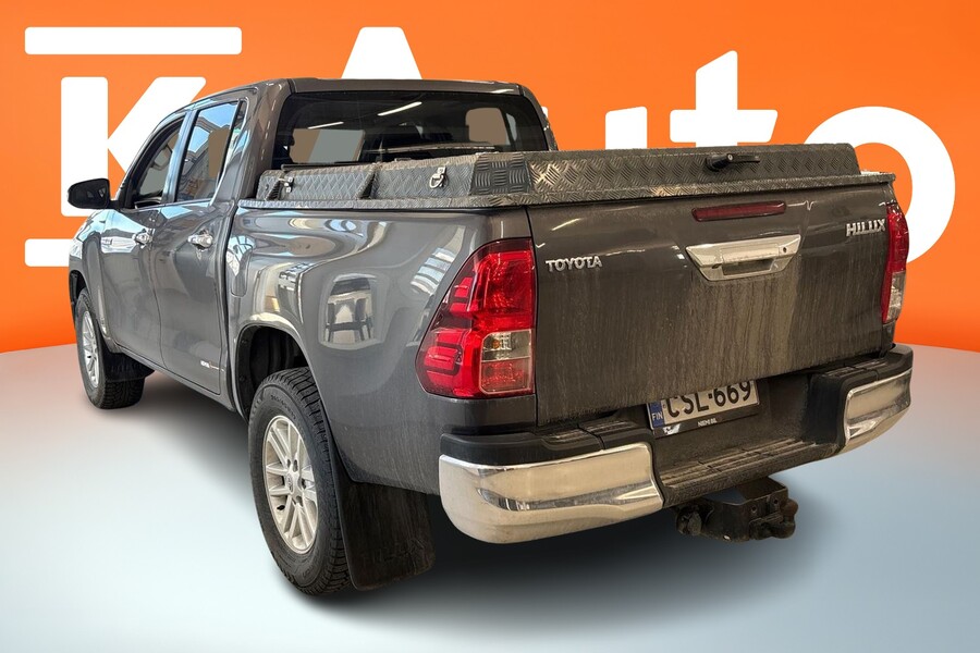 Toyota Hilux vaihtoauto