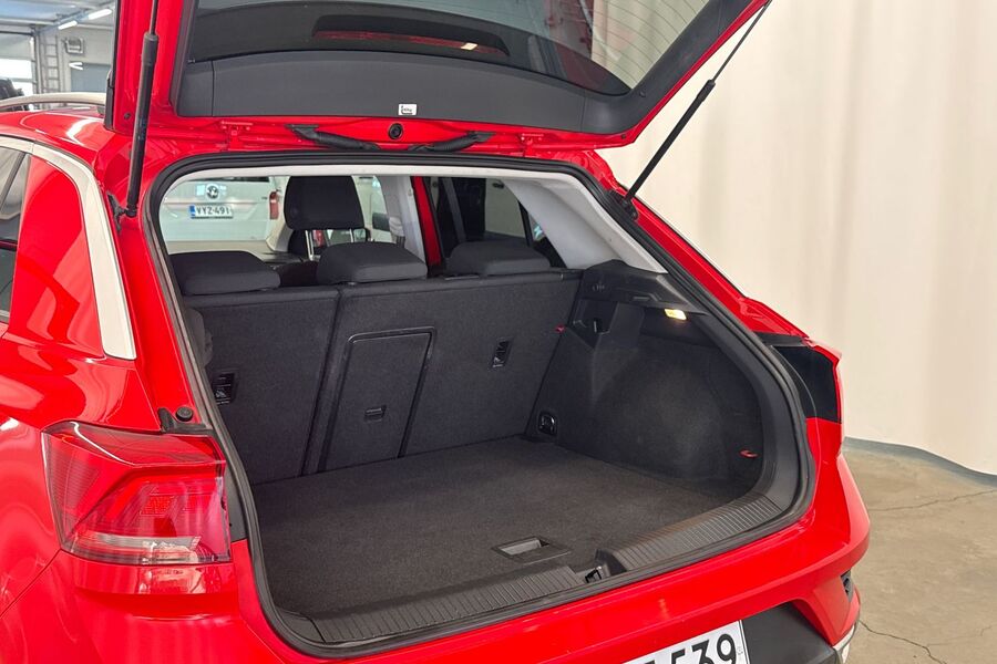 Volkswagen T-Roc vaihtoauto