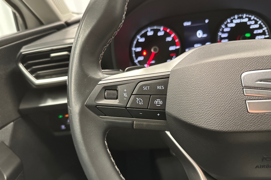 SEAT Leon Sportstourer vaihtoauto