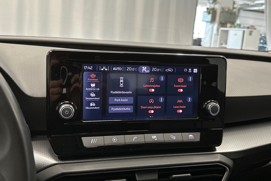 SEAT Leon Sportstourer vaihtoauto