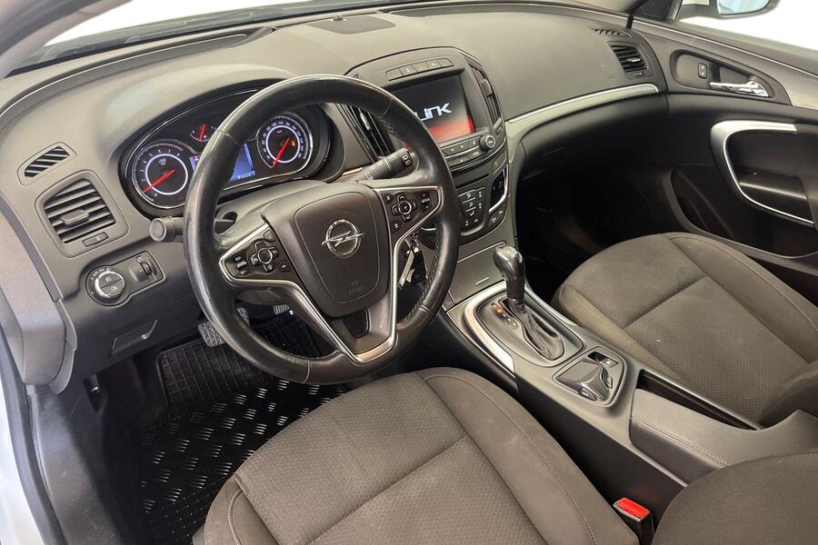 Opel Insignia vaihtoauto