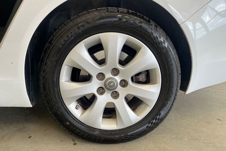 Opel Insignia vaihtoauto