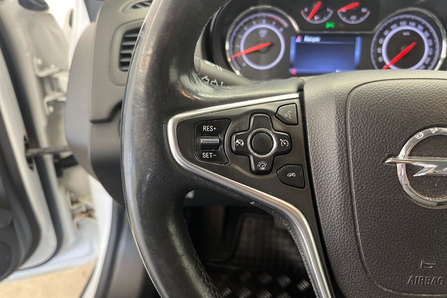 Opel Insignia vaihtoauto