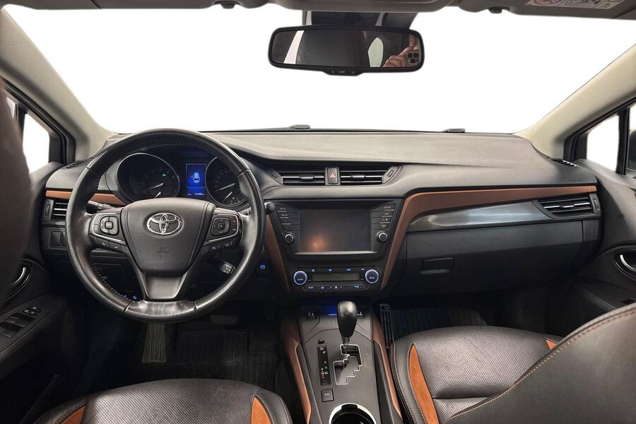 Toyota Avensis vaihtoauto