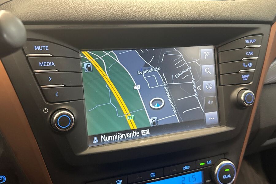 Toyota Avensis vaihtoauto